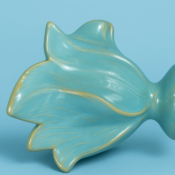 Chic Blue Ceramic Fish Decor – Coastal Home Vibes 🐟 - Picture 7 of 11